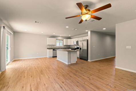 10110 Relic Oaks San Antonio TX 78240