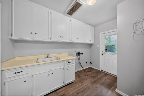 3743 Newrock Drive San Antonio TX 78230