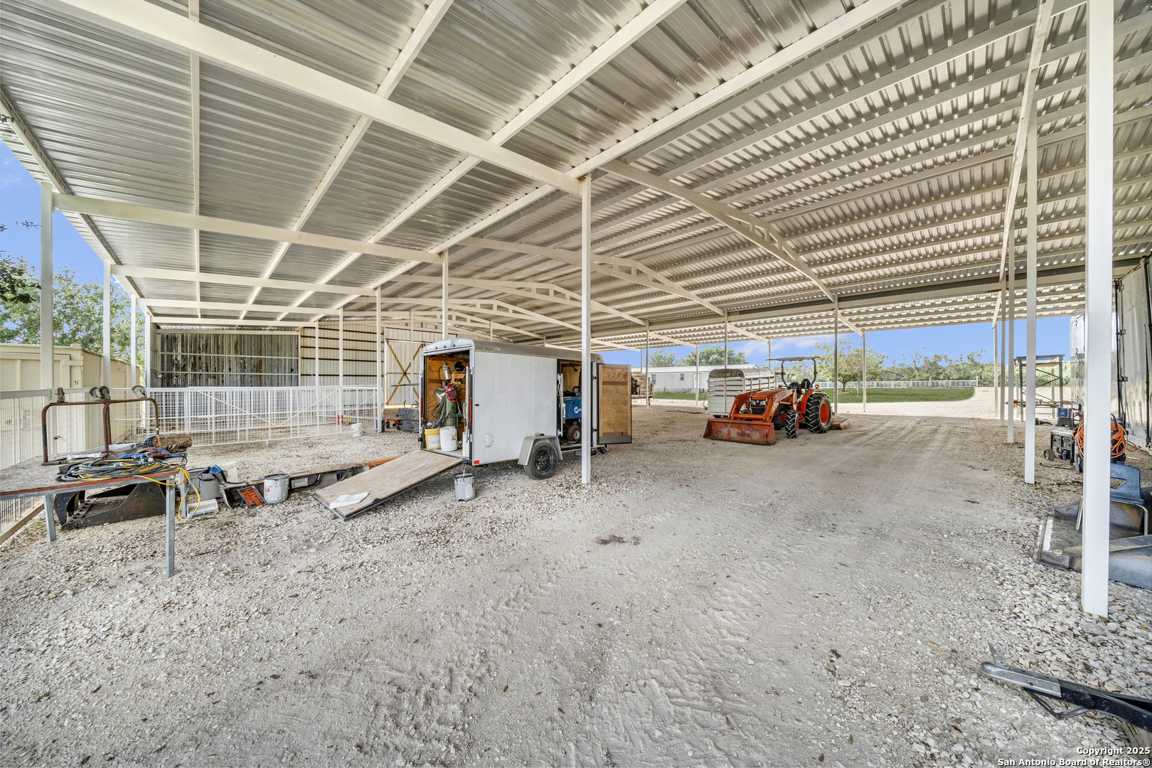 11791 Kinney Road Atascosa TX 78002