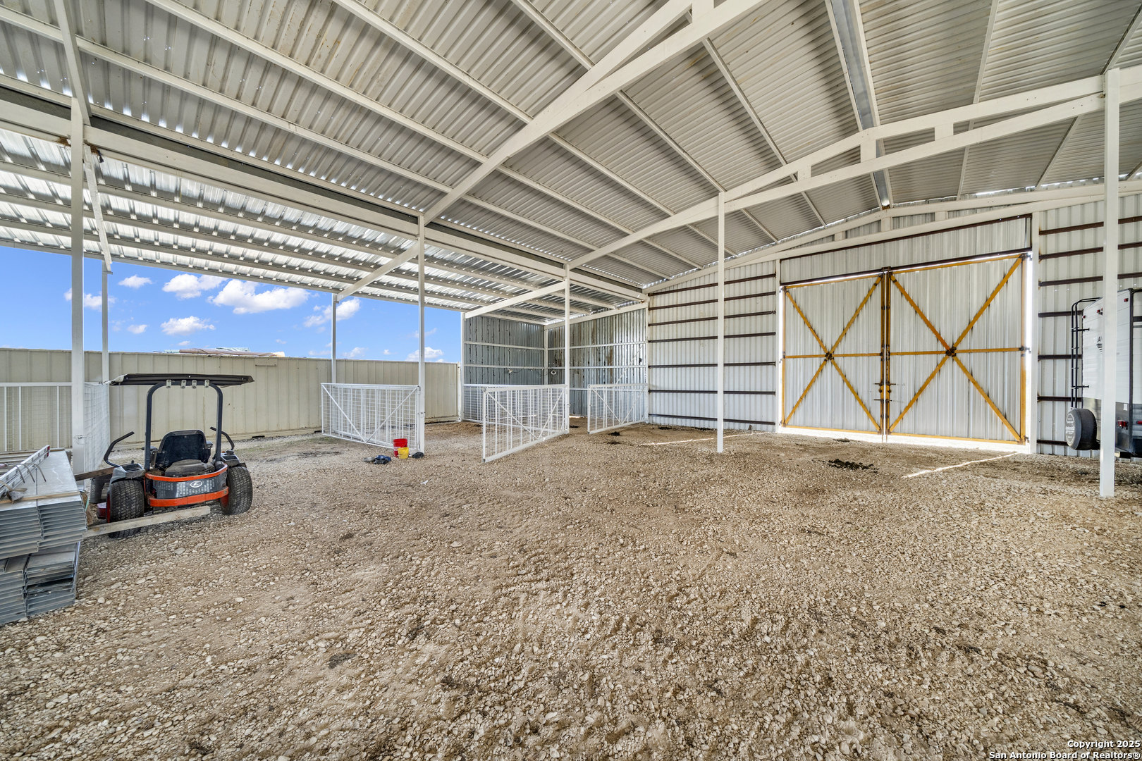 11791 Kinney Road Atascosa TX 78002