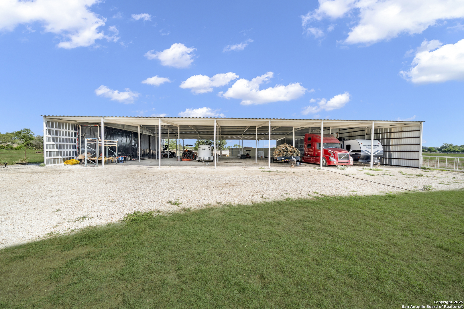 11791 Kinney Road Atascosa TX 78002