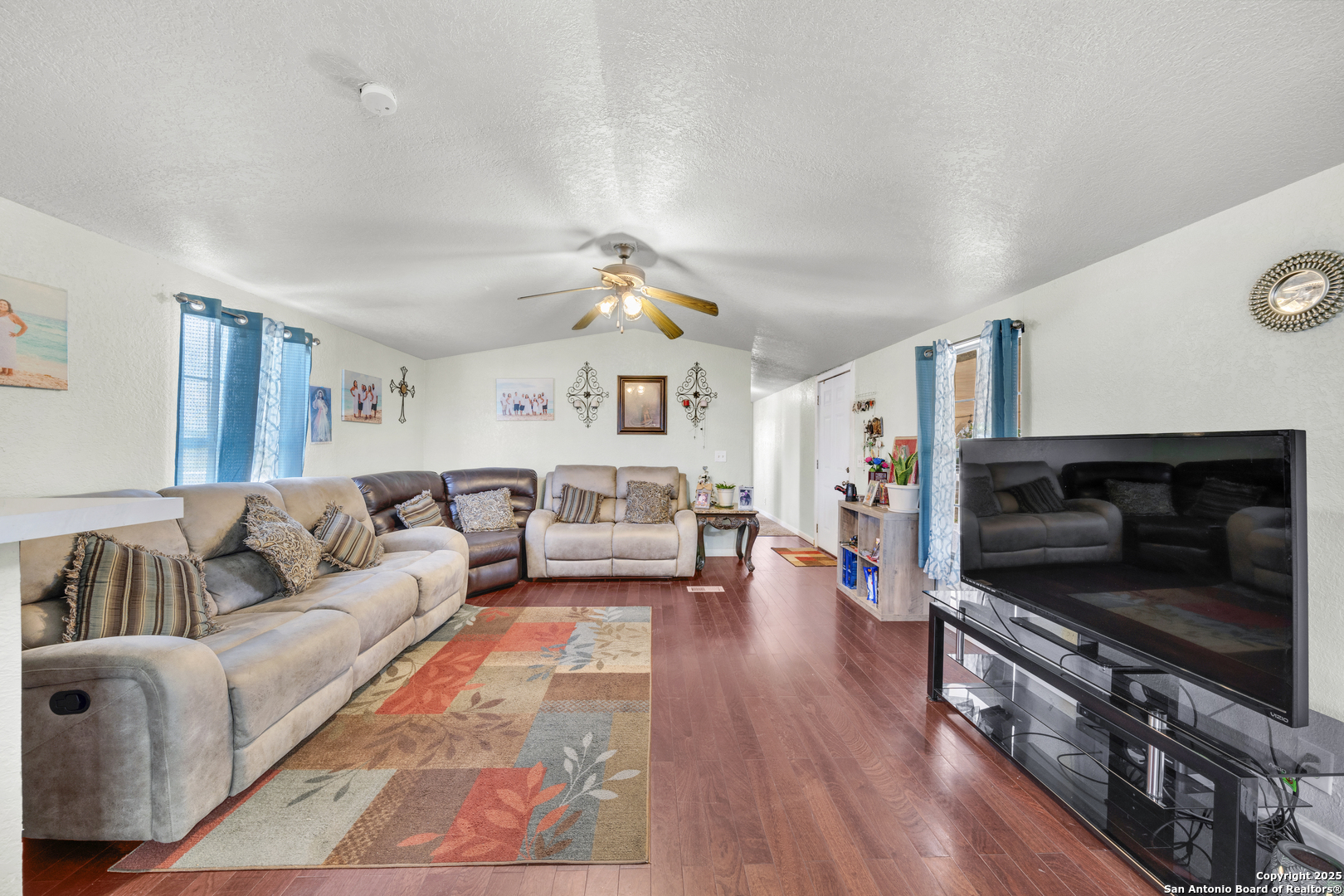 11791 Kinney Road Atascosa TX 78002