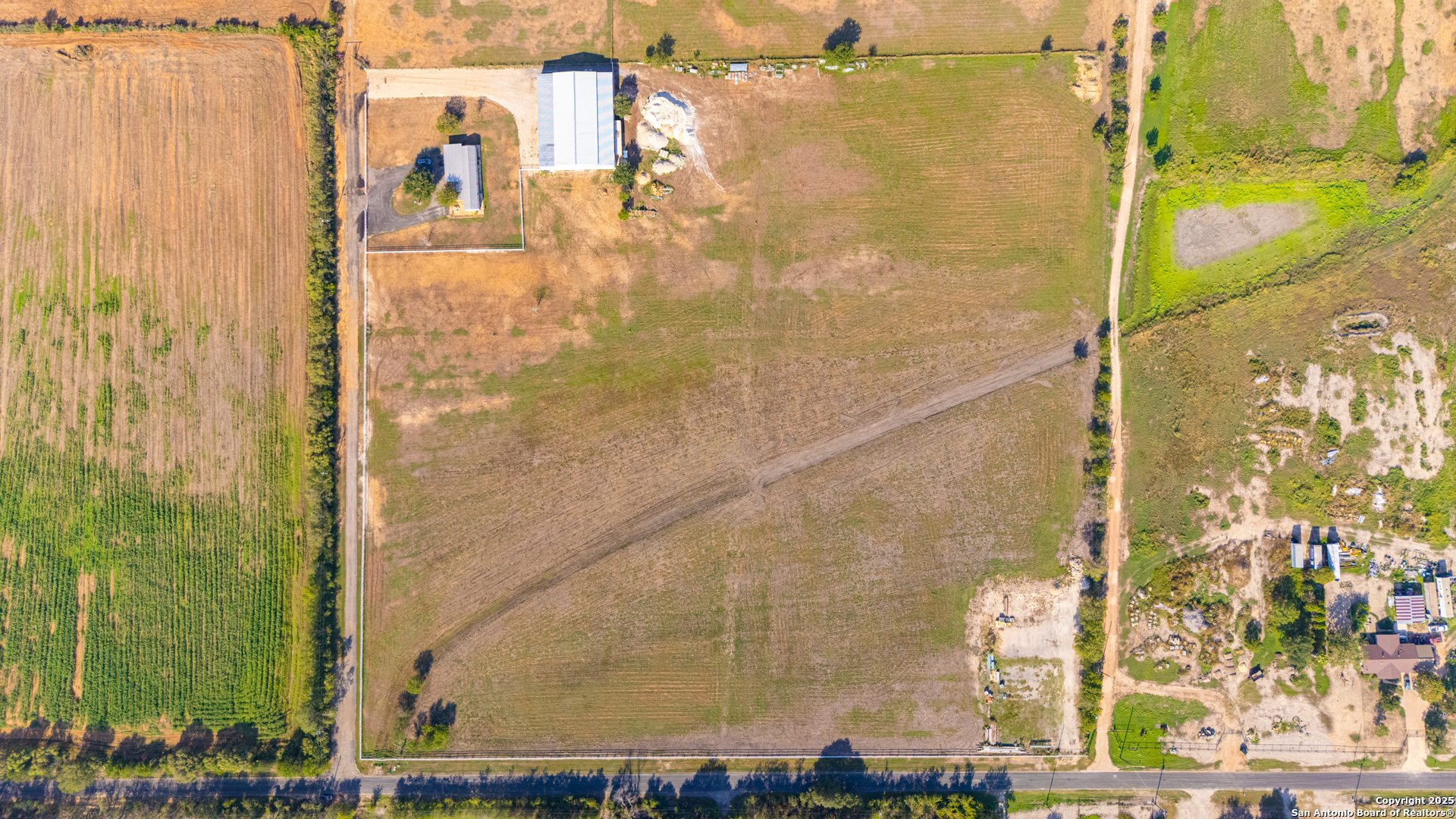 11791 Kinney Road Atascosa TX 78002