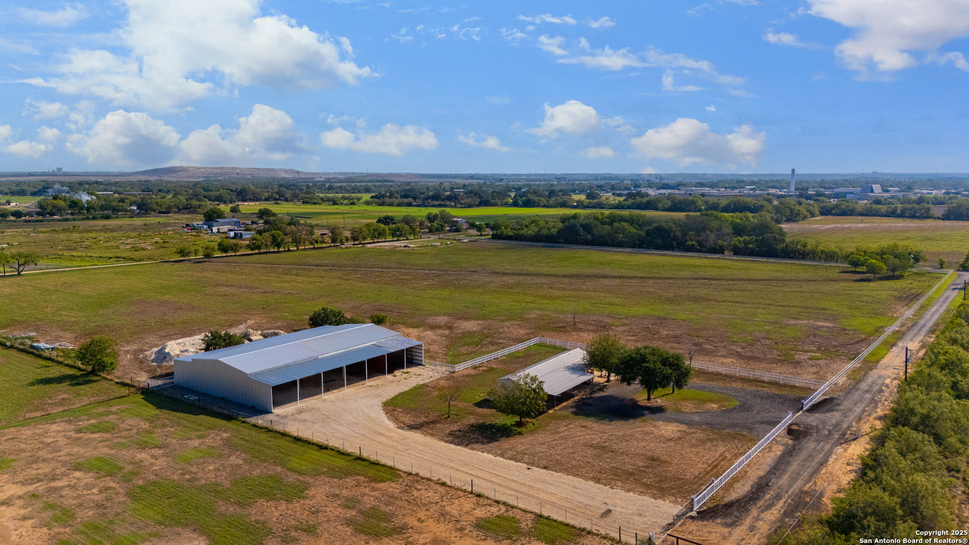 11791 Kinney Road Atascosa TX 78002