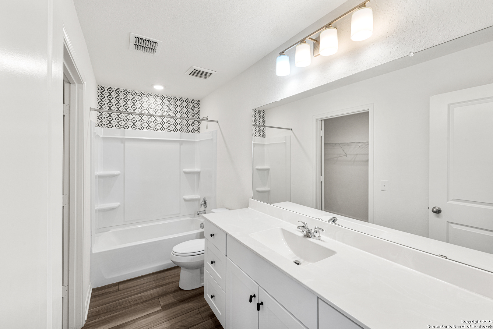 5639 Pearl Meadow Converse TX 78109