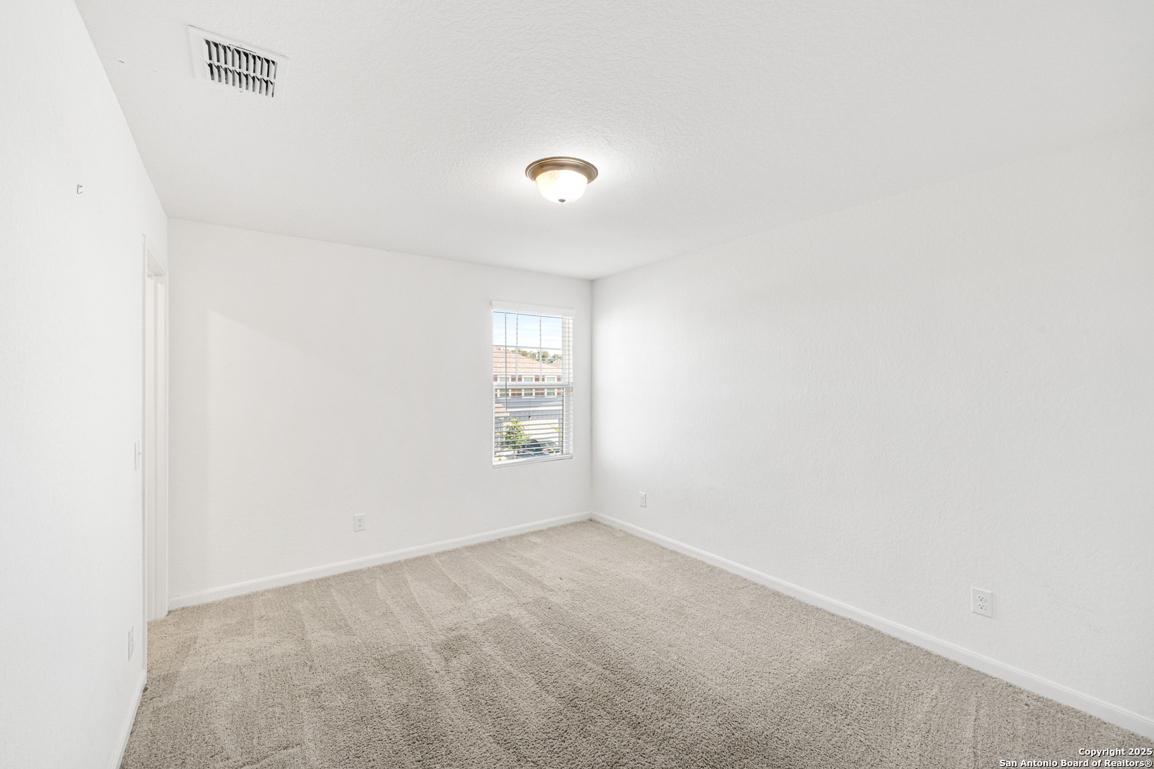 5639 Pearl Meadow Converse TX 78109