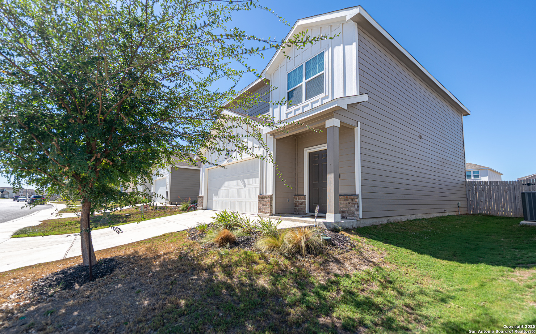 5639 Pearl Meadow Converse TX 78109