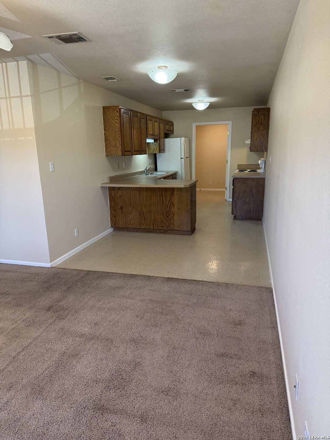 212 Schriewer Poth TX 78147