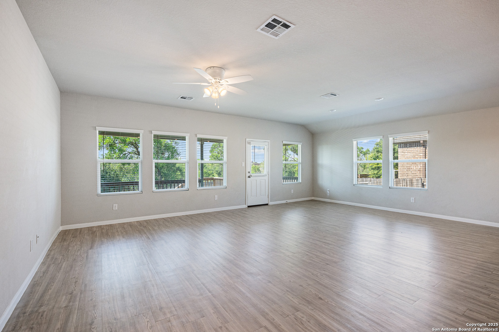 15214 Counterpoint San Antonio TX 78245