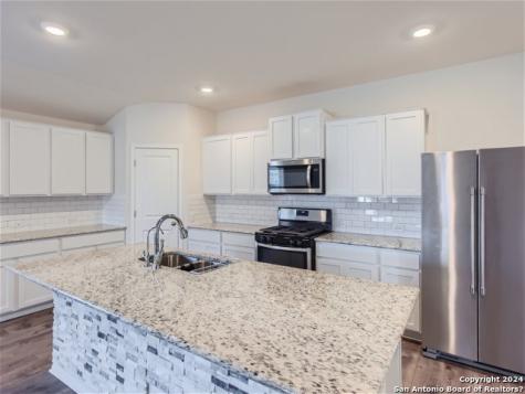 9811 Bratten Rise San Antonio TX 78254