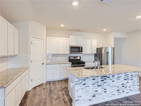 9811 Bratten Rise San Antonio TX 78254