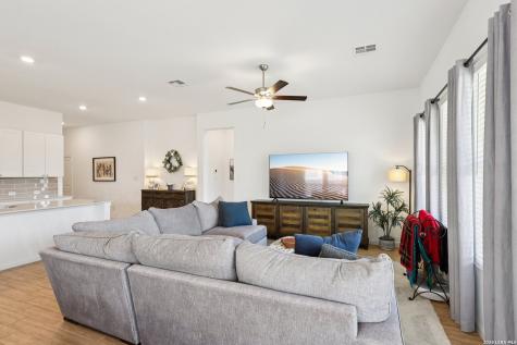 8908 Luciano Ridge Seguin TX 78155