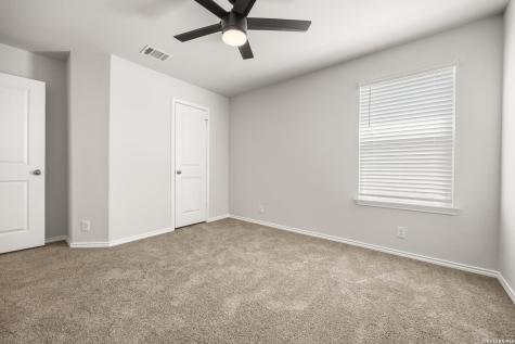 6623 Whisper Pond San Antonio TX 78252