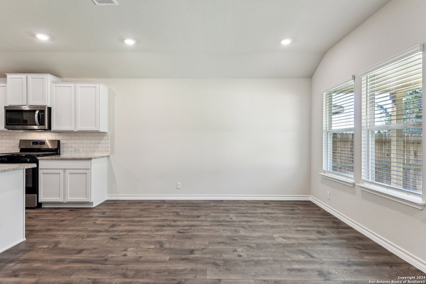 21281 Millstream Bend San Antonio TX 78266