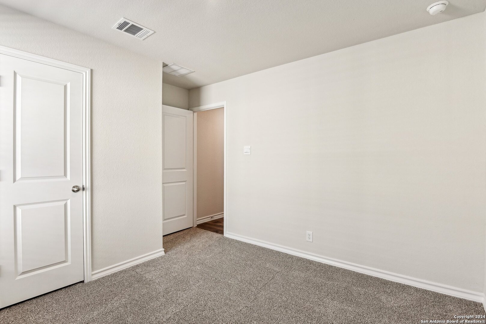 21281 Millstream Bend San Antonio TX 78266