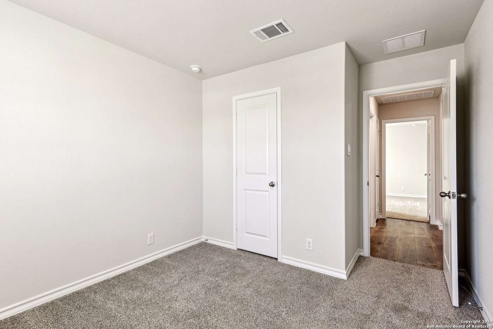 21281 Millstream Bend San Antonio TX 78266
