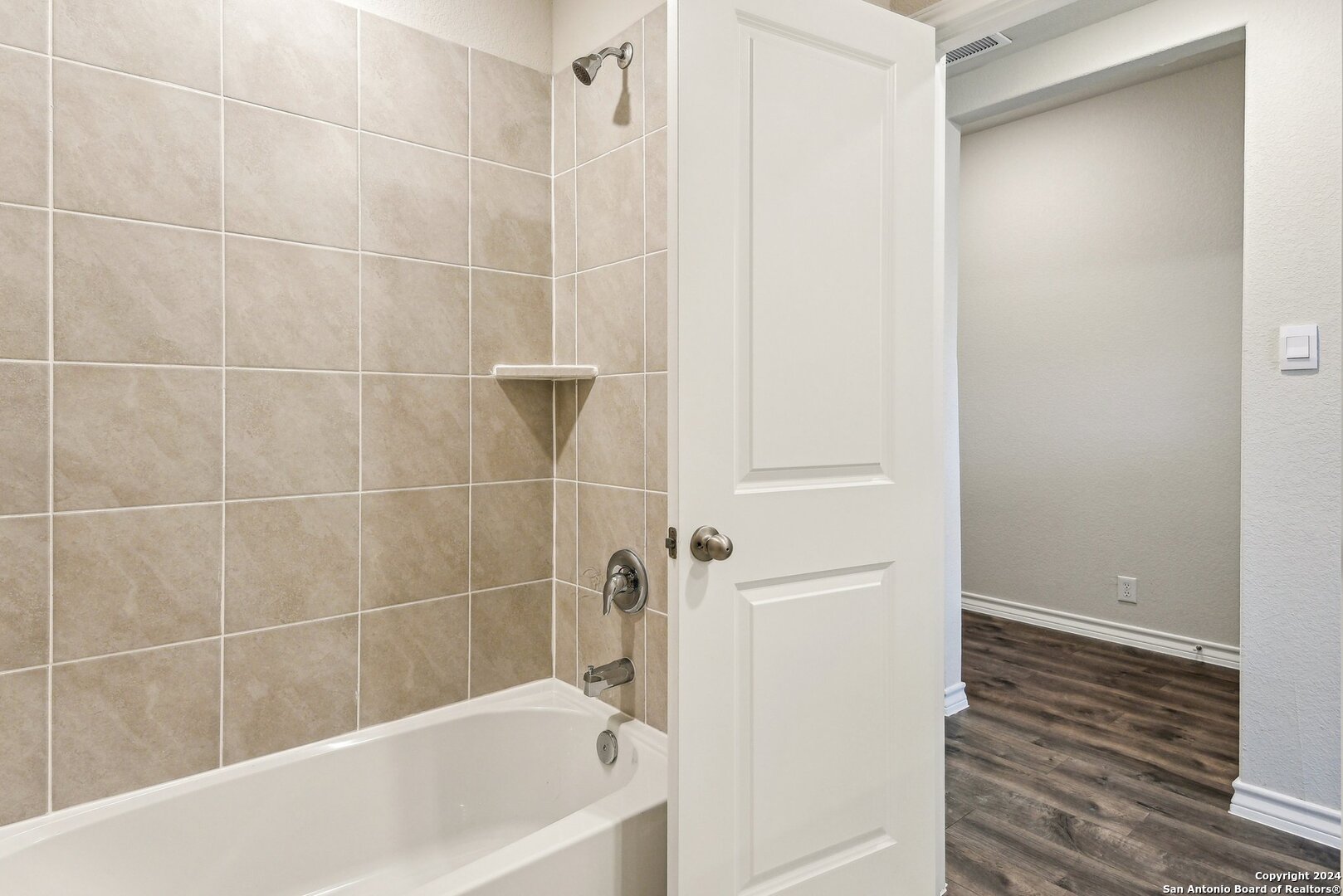 21281 Millstream Bend San Antonio TX 78266