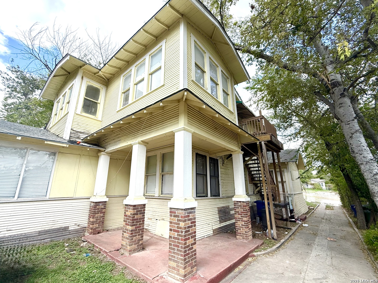810 W Magnolia San Antonio TX 78212