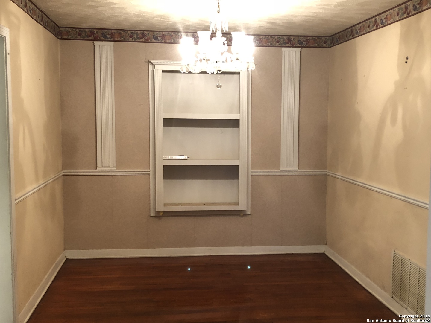 2607 W Craig Place San Antonio TX 78228