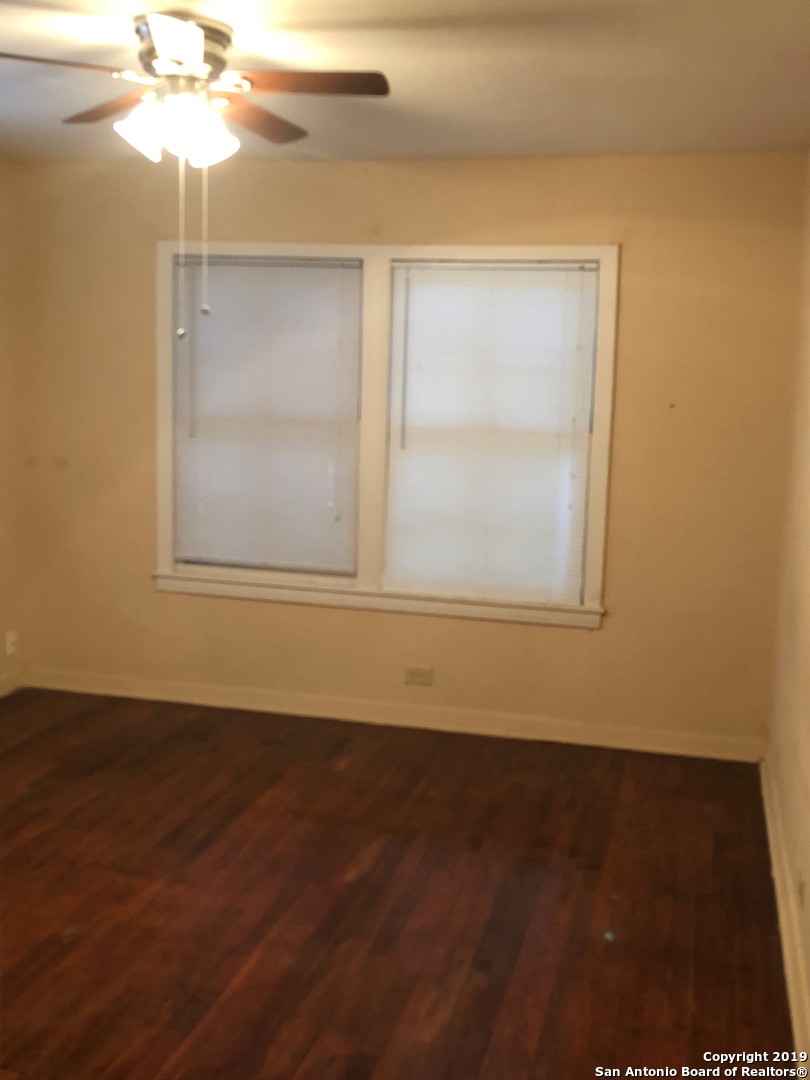 2607 W Craig Place San Antonio TX 78228