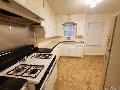2607 W Craig Place San Antonio TX 78228