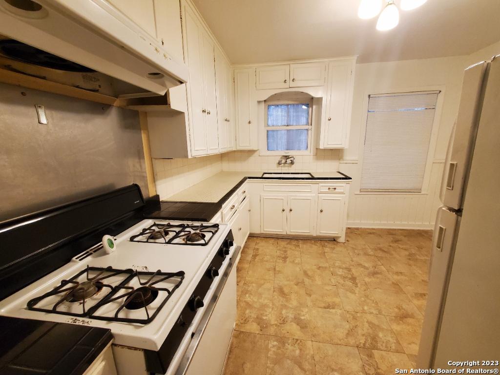 2607 W Craig Place San Antonio TX 78228