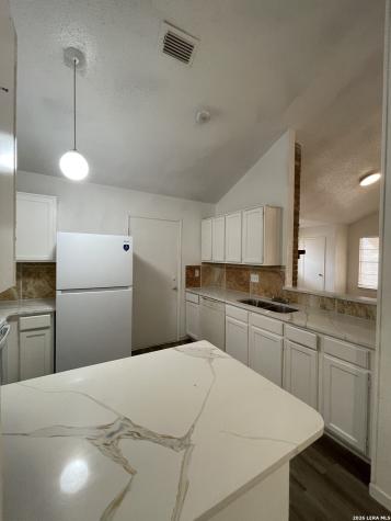 2730 Mud Lake San Antonio TX 78245