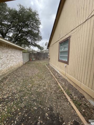 2730 Mud Lake San Antonio TX 78245