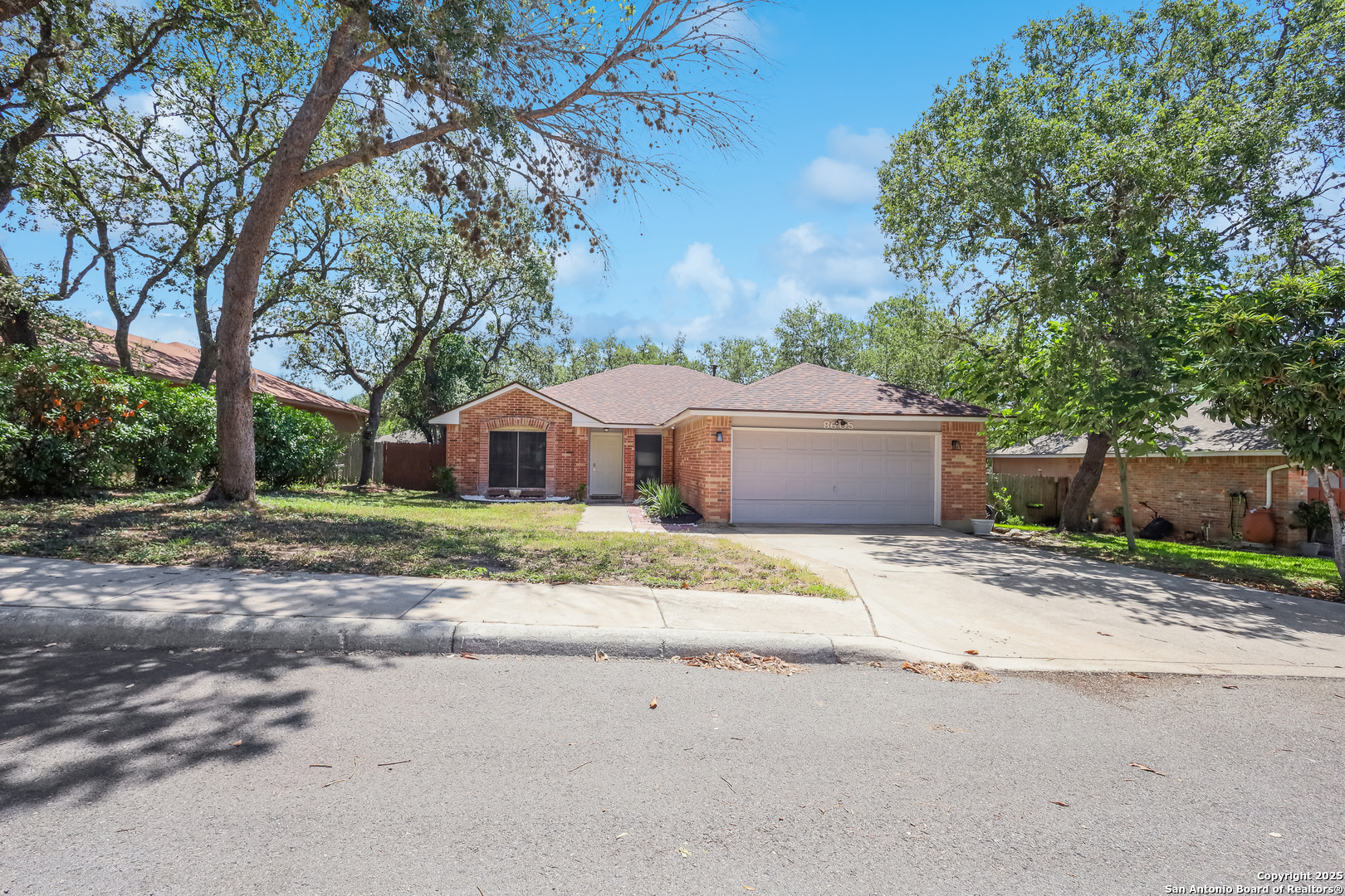8605 Wood Peak San Antonio TX 78251