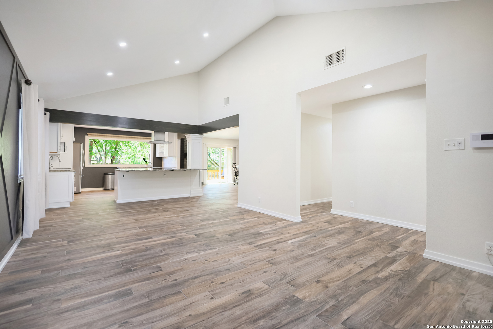 8605 Wood Peak San Antonio TX 78251