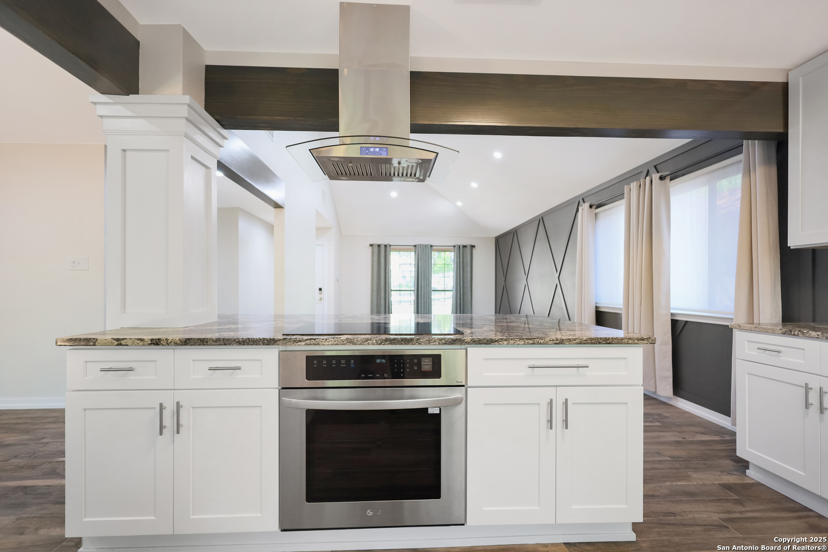 8605 Wood Peak San Antonio TX 78251