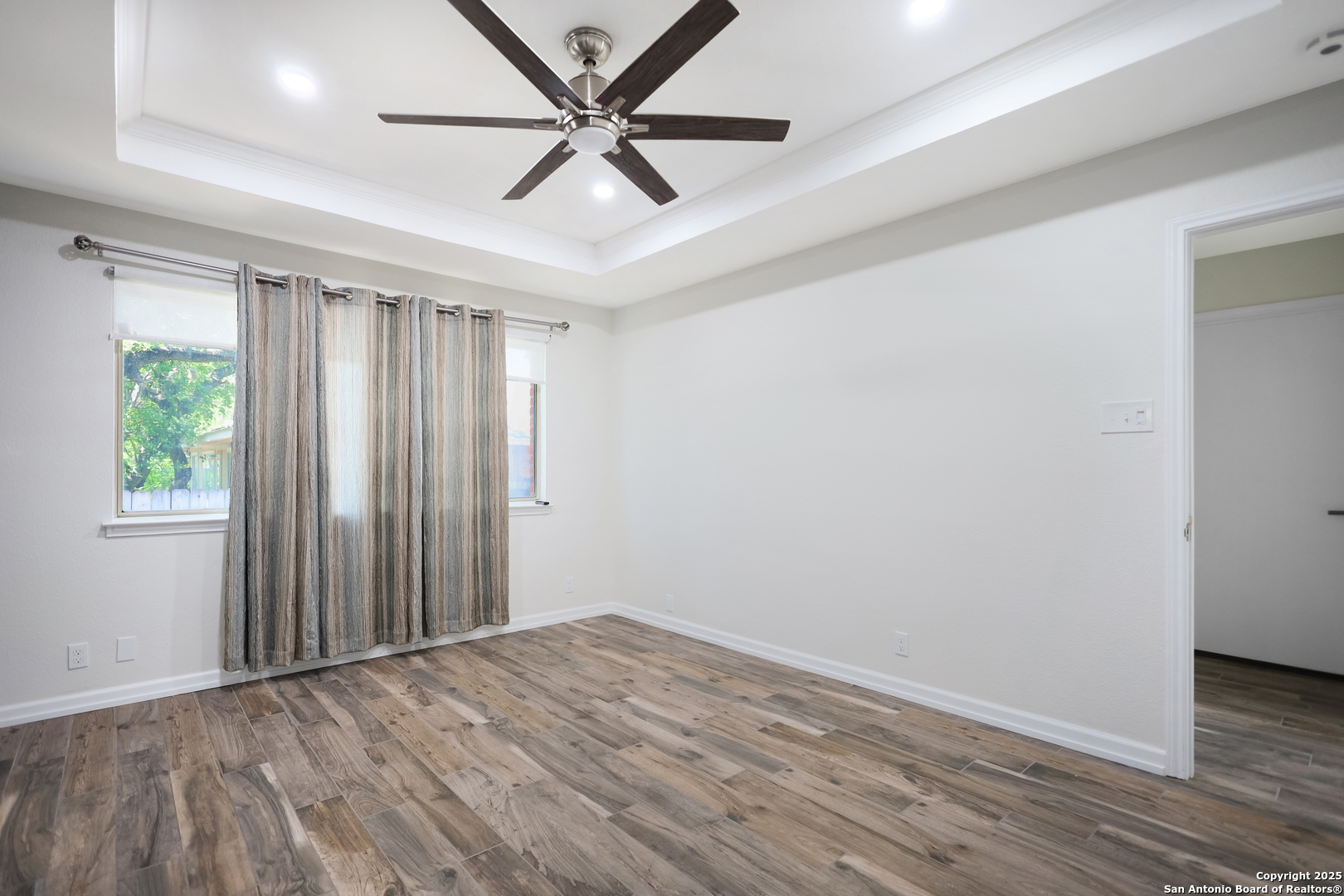 8605 Wood Peak San Antonio TX 78251