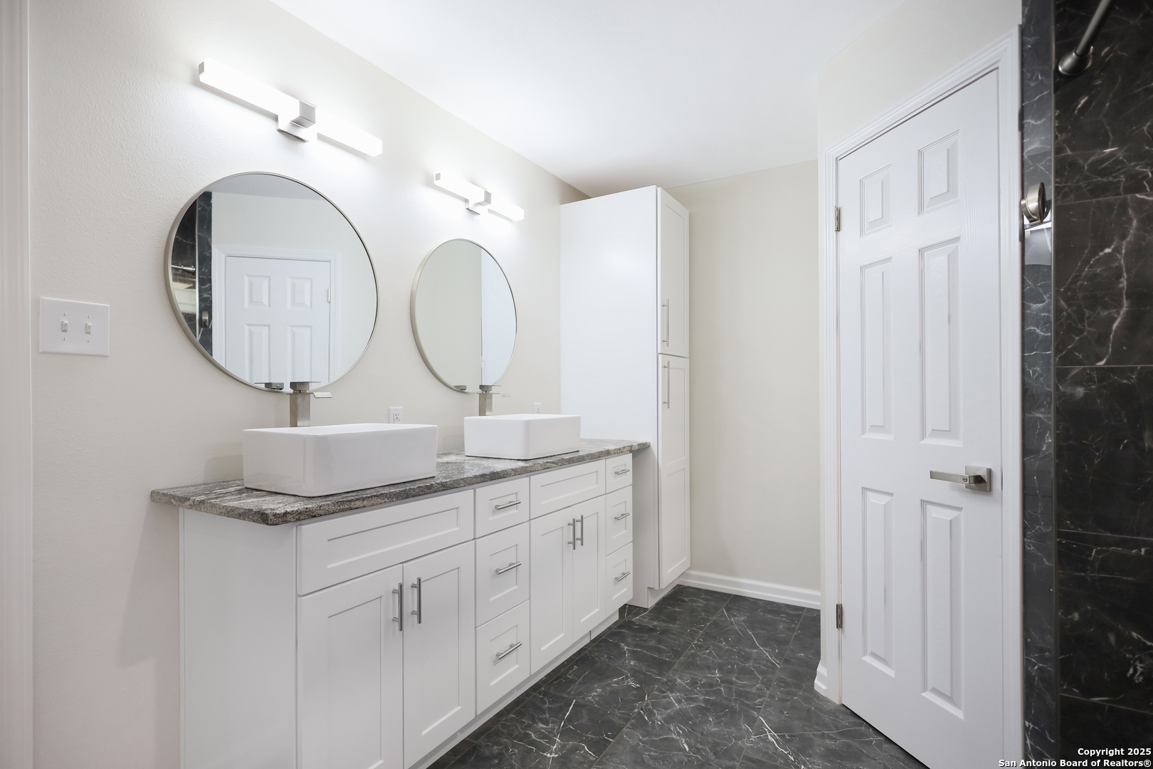 8605 Wood Peak San Antonio TX 78251
