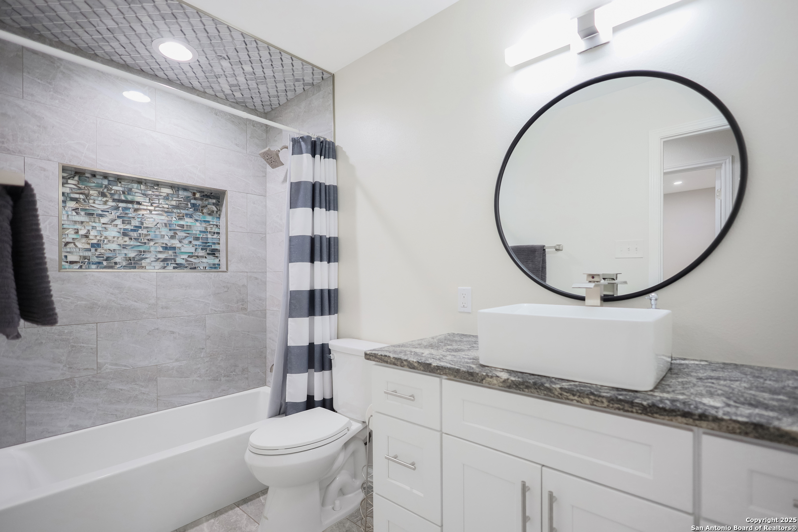 8605 Wood Peak San Antonio TX 78251