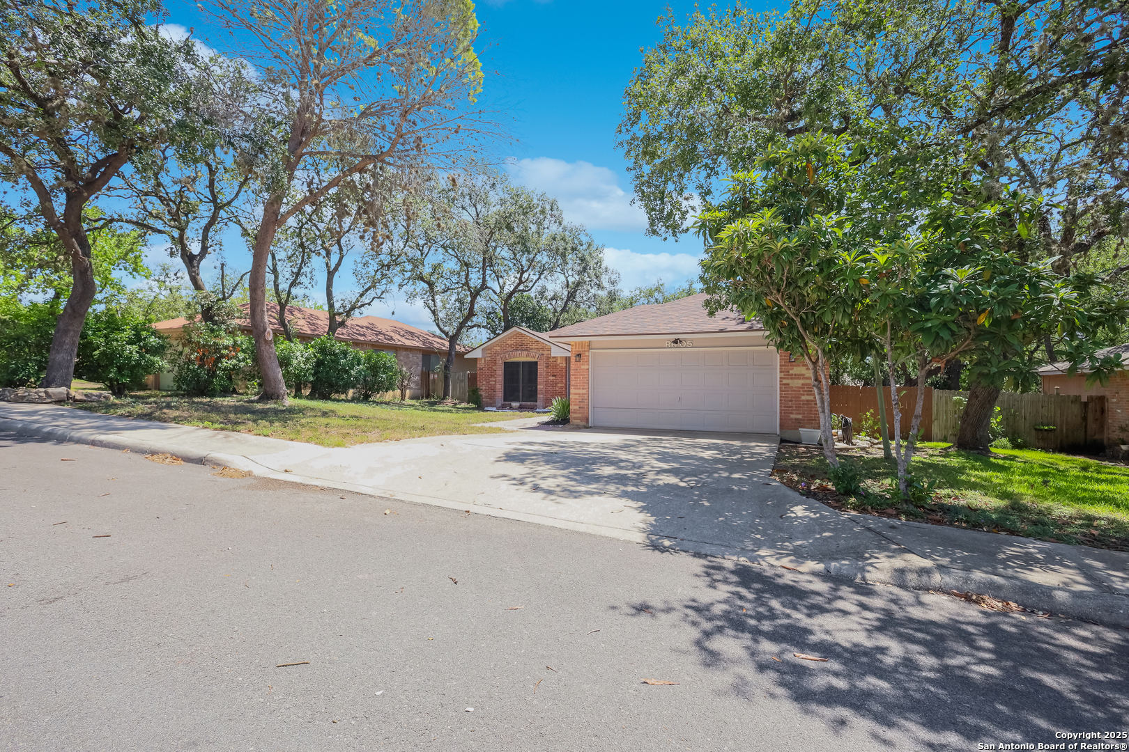 8605 Wood Peak San Antonio TX 78251