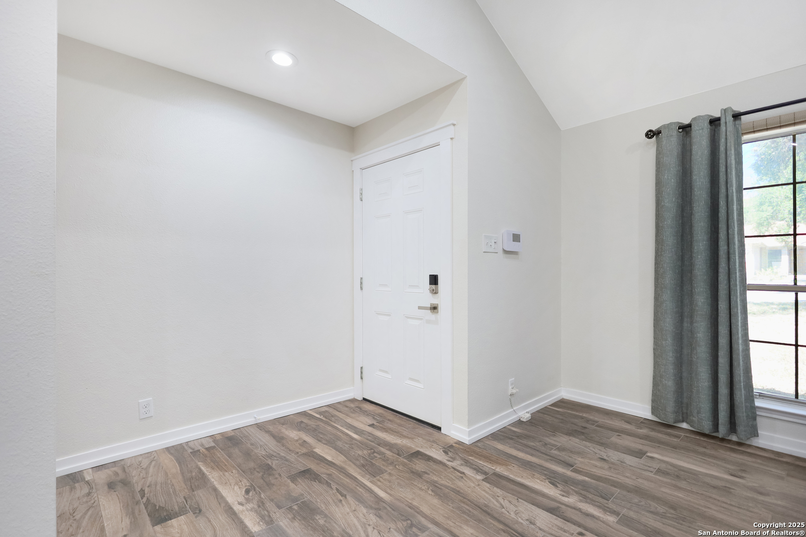 8605 Wood Peak San Antonio TX 78251