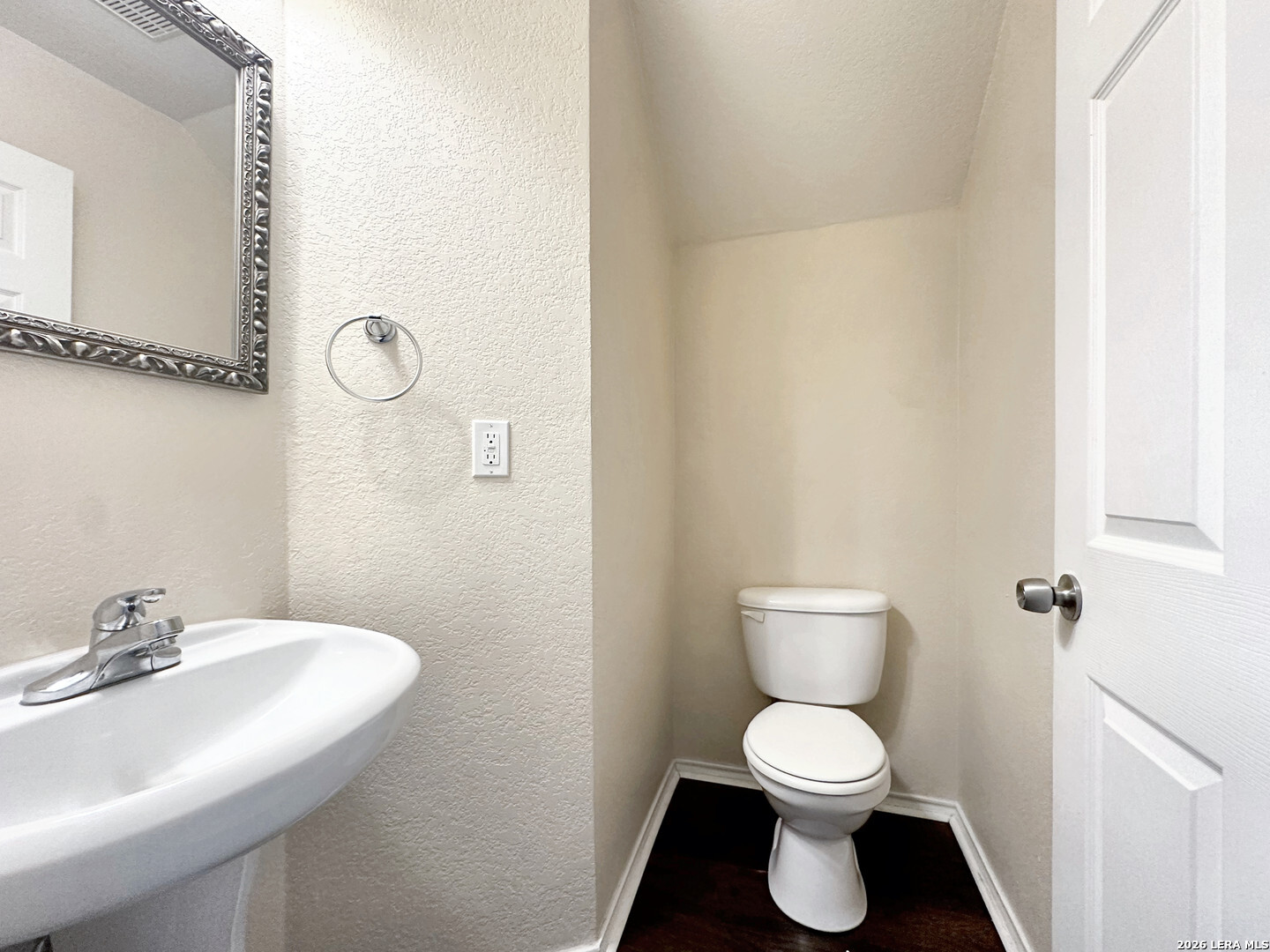2339 Mission Glory San Antonio TX 78223