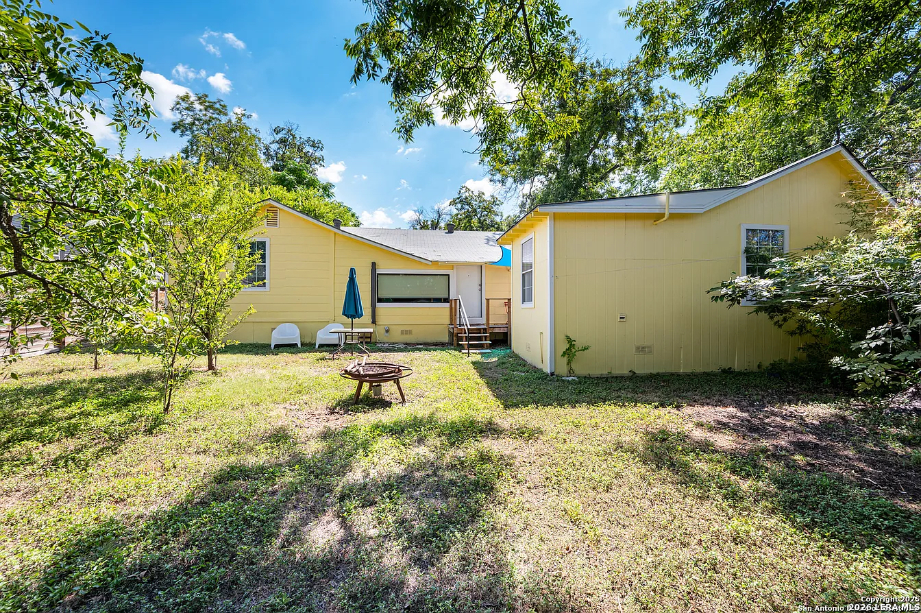 513 W Rosewood Avenue San Antonio TX 78212