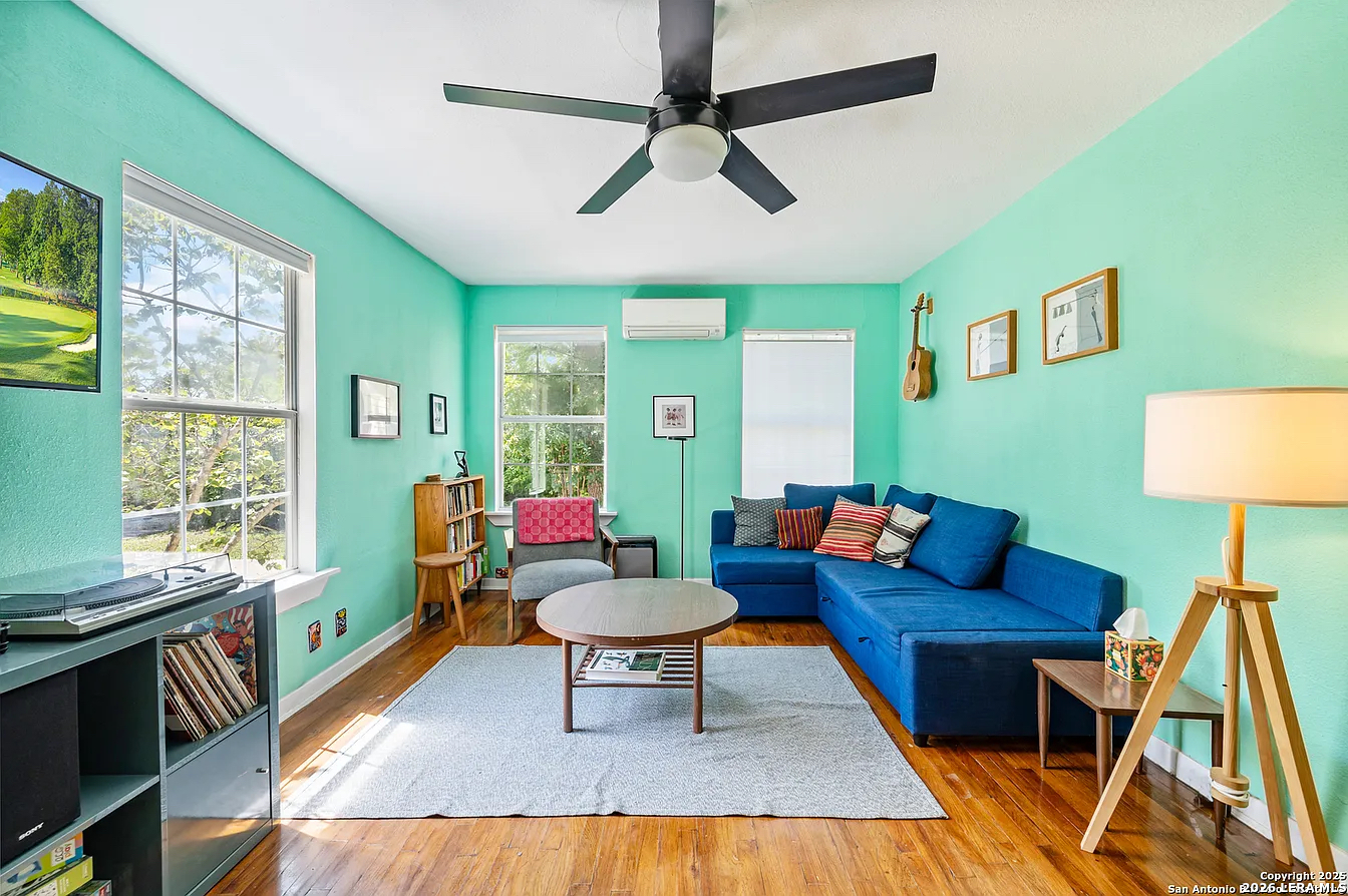 513 W Rosewood Avenue San Antonio TX 78212