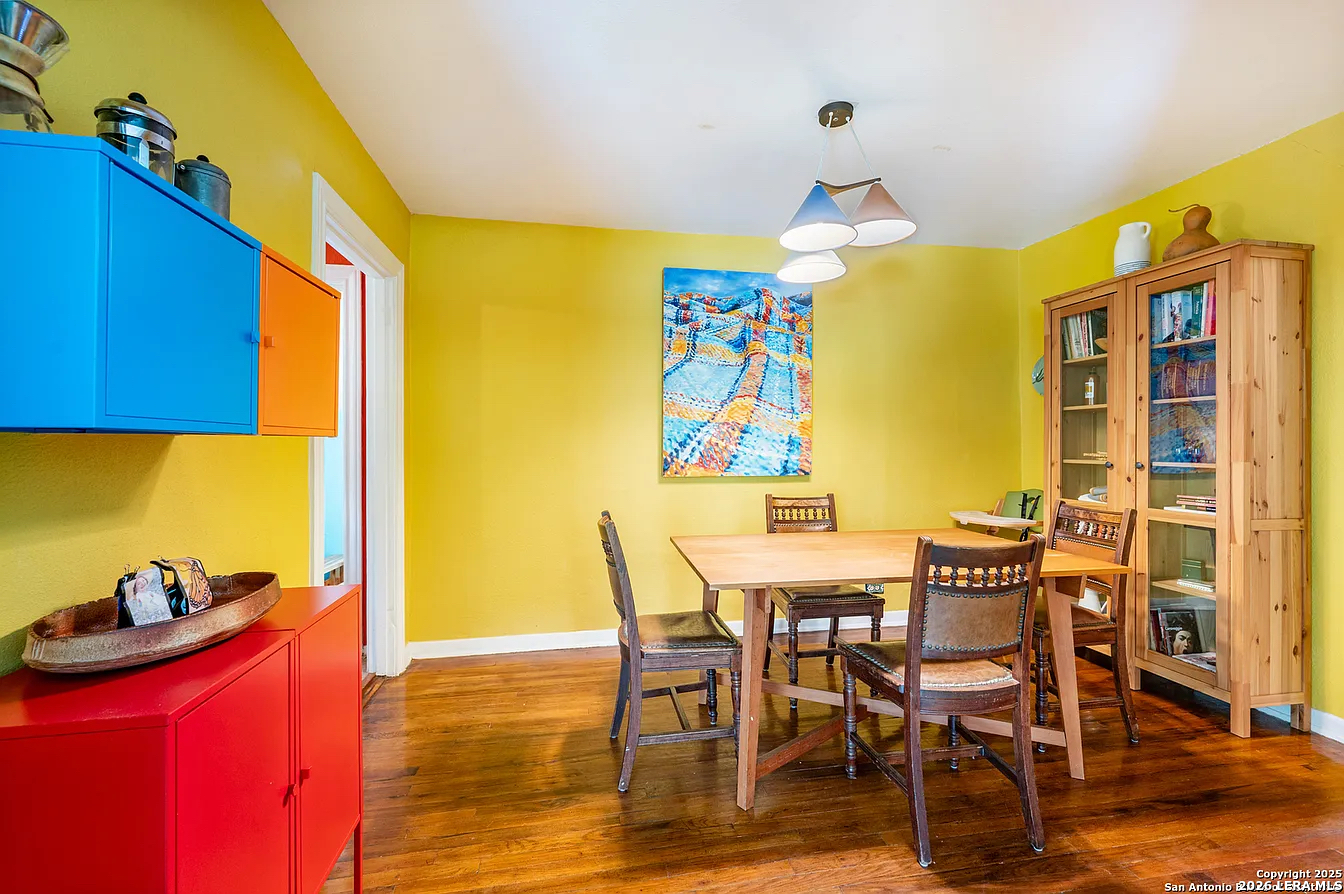 513 W Rosewood Avenue San Antonio TX 78212