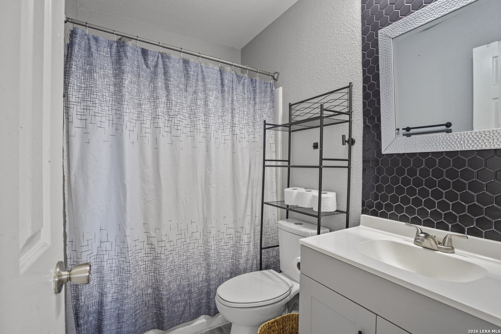 5923 Fox Canyon San Antonio TX 78252