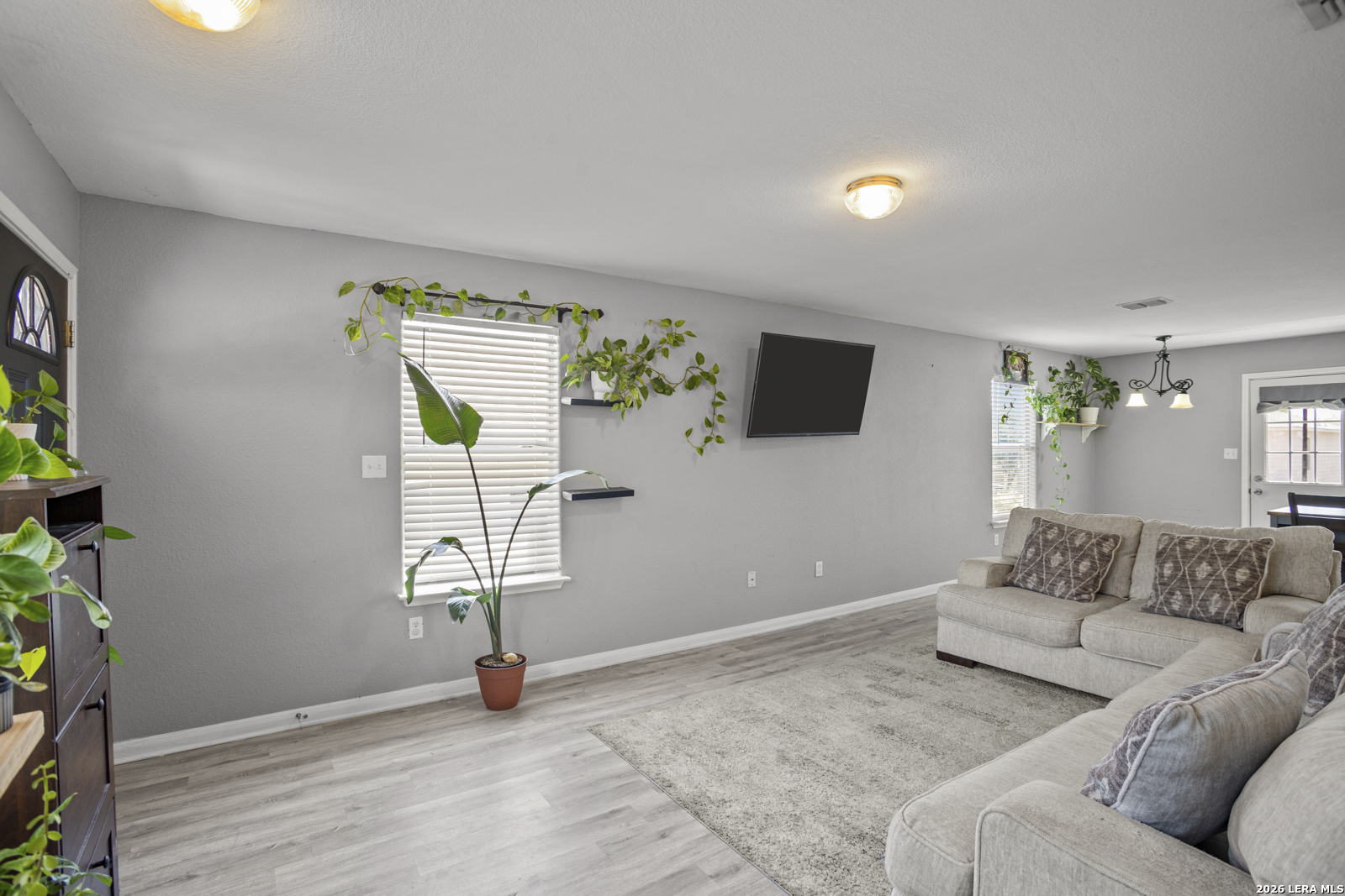 5923 Fox Canyon San Antonio TX 78252