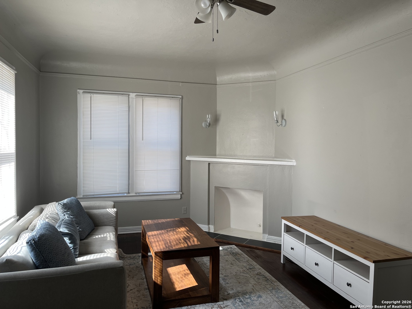 309 E Lullwood Avenue San Antonio TX 78212