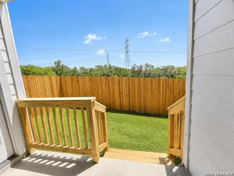 7204 Magnolia Creek San Antonio TX 78252