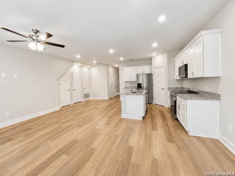 7204 Magnolia Creek San Antonio TX 78252