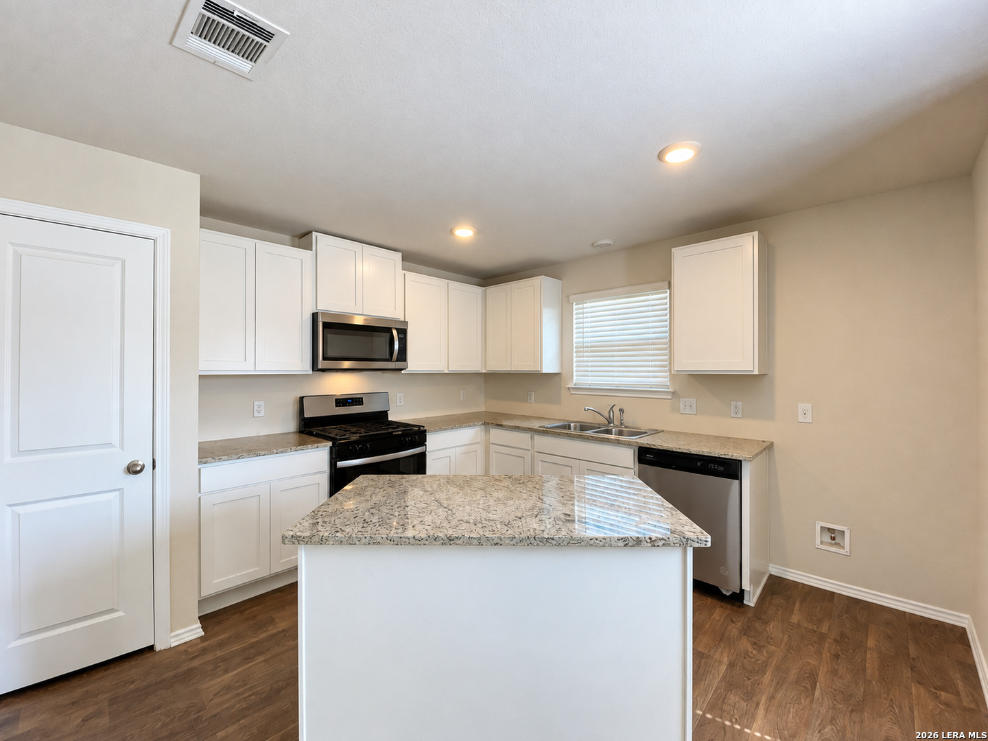 1150 Barn Swallow Way San Antonio TX 78253