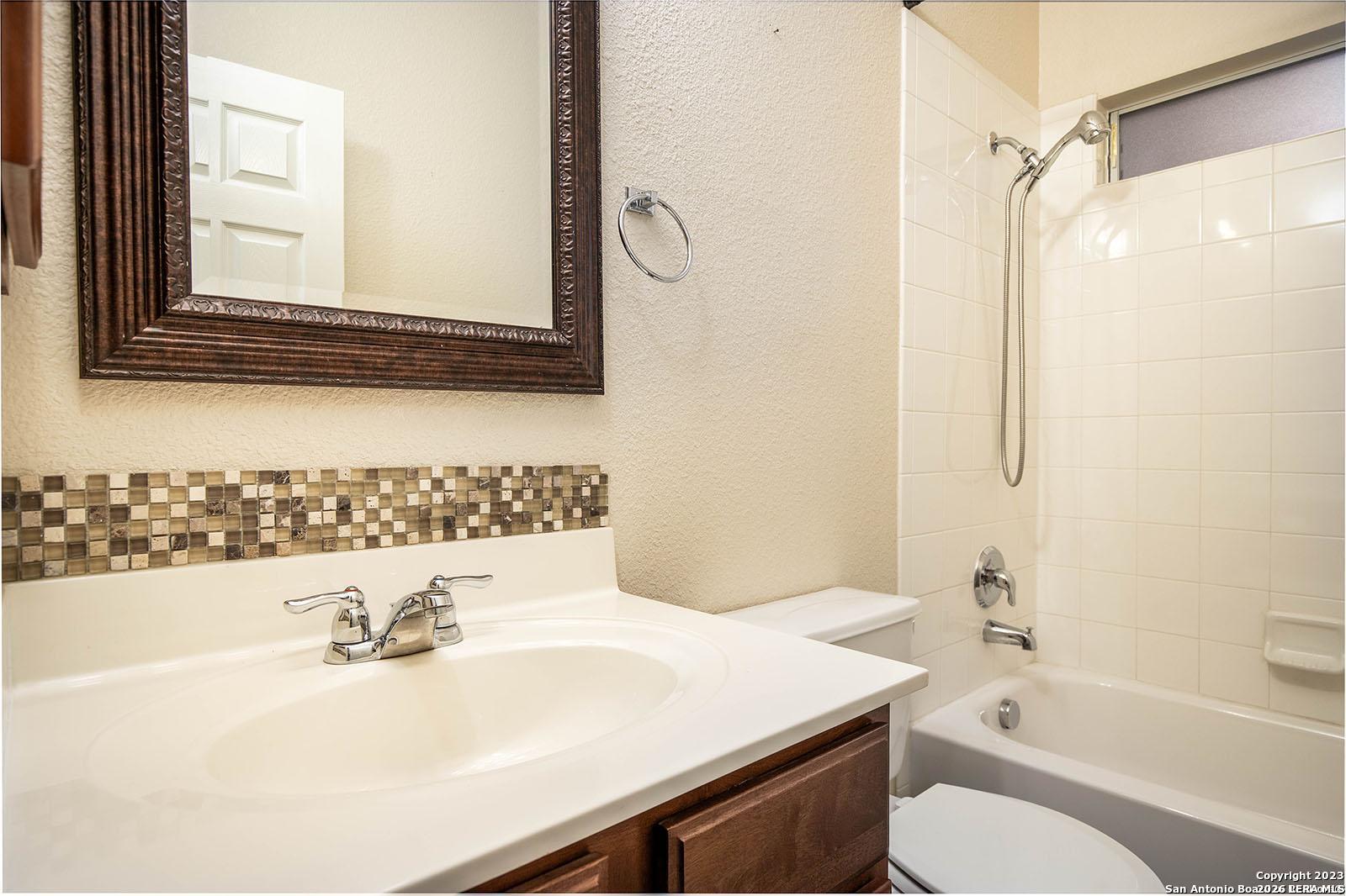 14918 N Laudie Fox San Antonio TX 78253