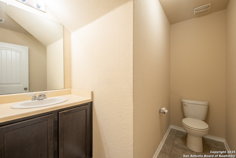 6114 Hackberry Pond San Antonio TX 78244