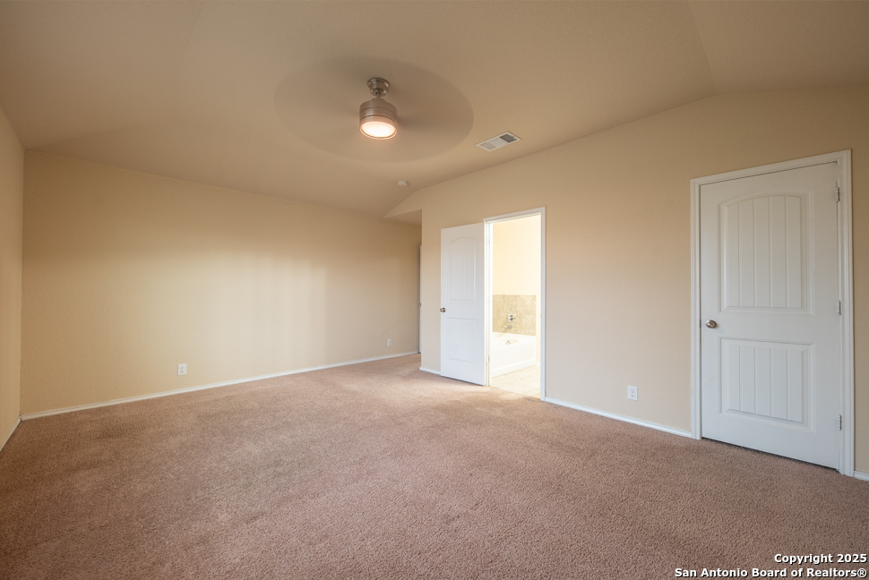 6114 Hackberry Pond San Antonio TX 78244