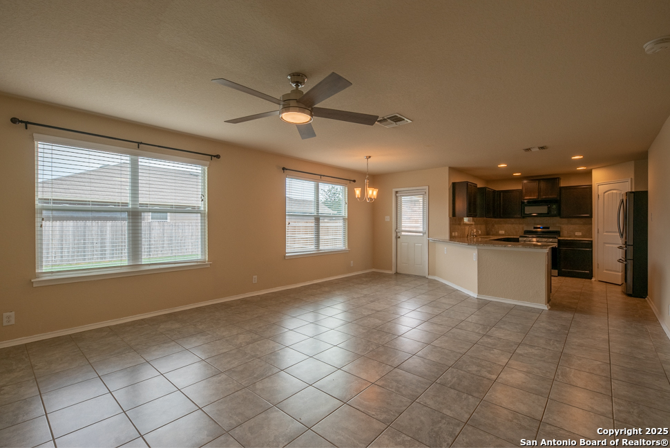 6114 Hackberry Pond San Antonio TX 78244